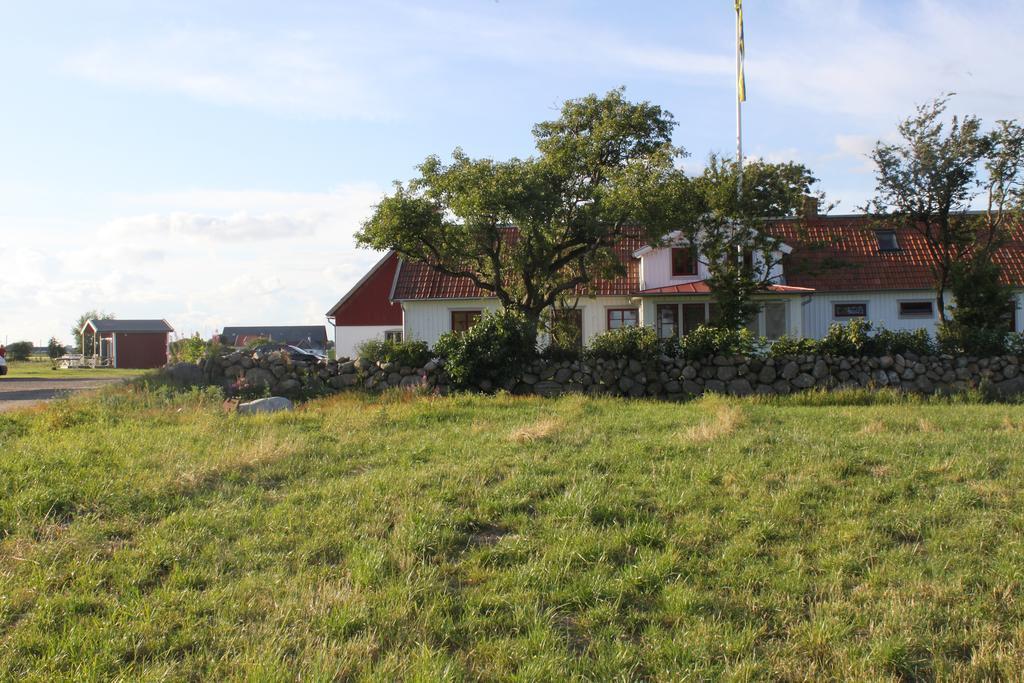 Lodge Roennas Tvaaker